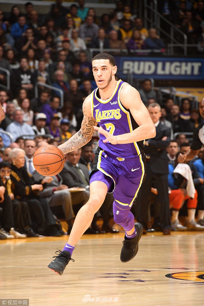 她却用出人 她却用出人