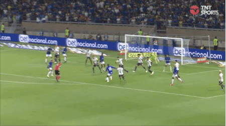 灰熊凭借流 灰熊凭借流