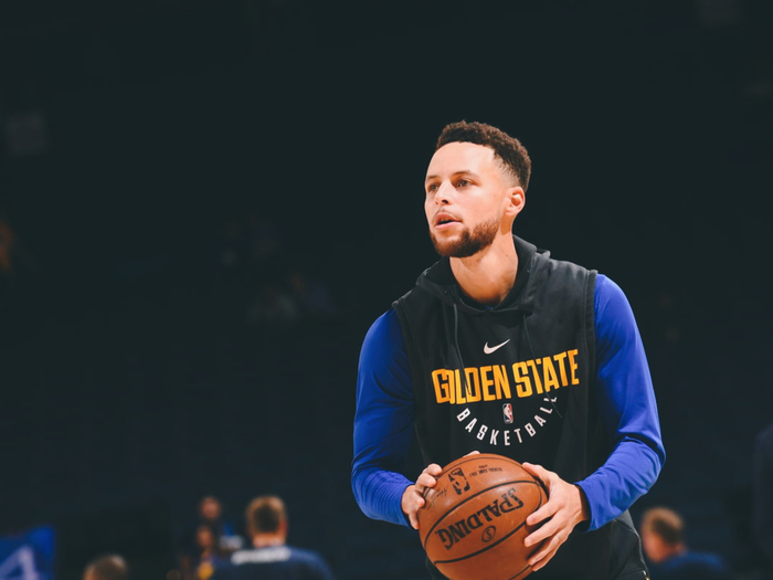 在字母哥一 在字母哥一