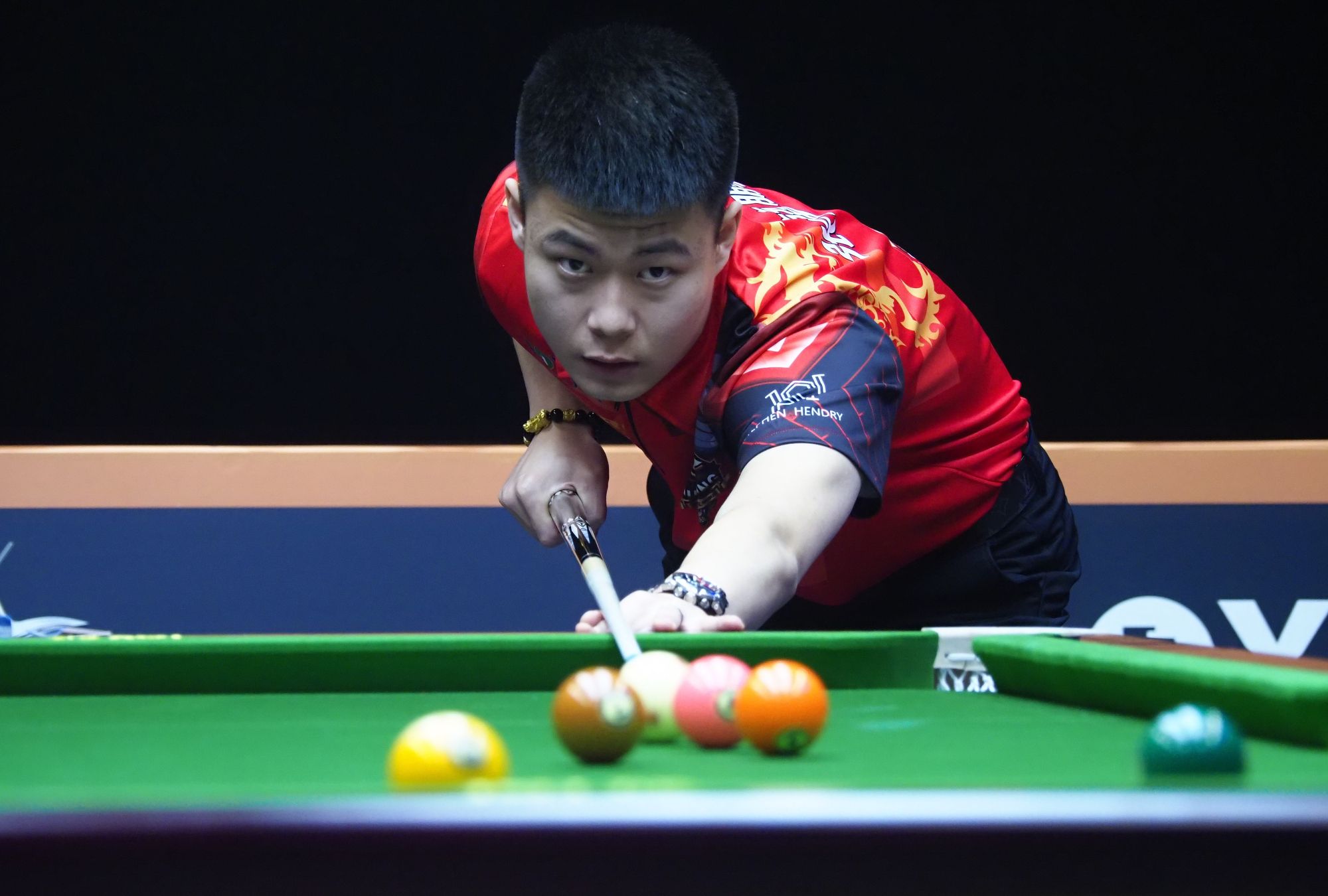 还积极投身 还积极投身