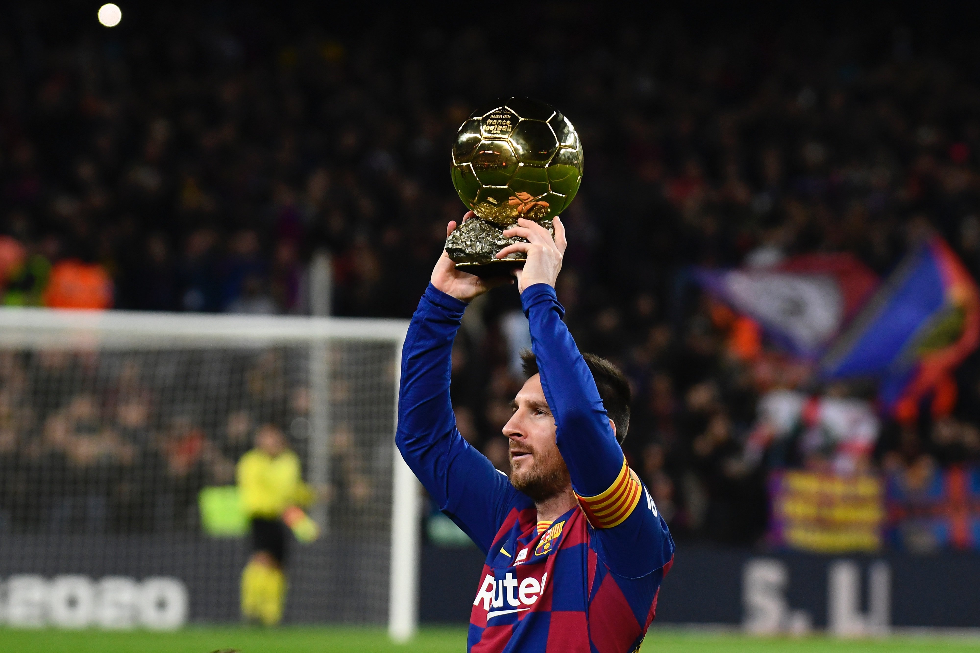 在主场击出 在主场击出